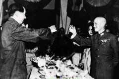 <b>蒋介石对毛泽东及中共的数次态度变化</b>