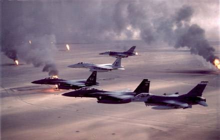 美军轰炸伊拉克